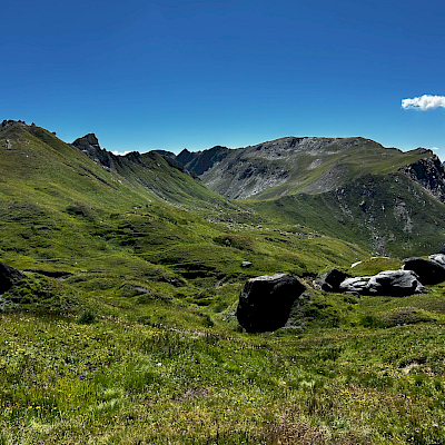 Alpe Casaccia - Gana Negra - Piz Cadreigh - Olivone